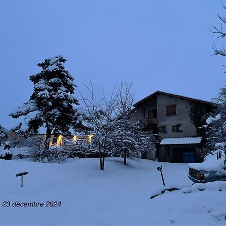 Appartement Dans Maison Brié-et-Angonnes Esterno foto