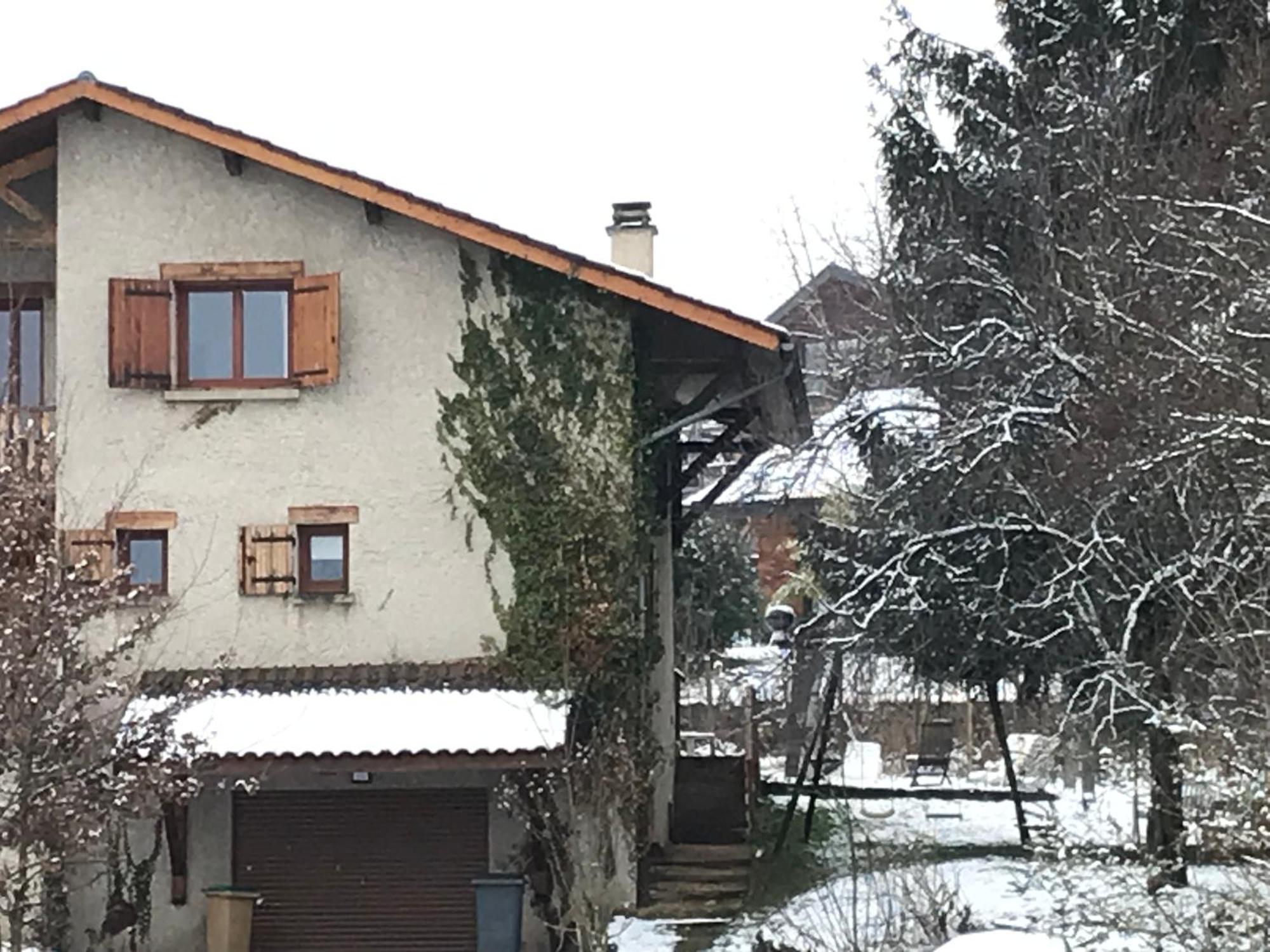 Appartement Dans Maison Brié-et-Angonnes Esterno foto