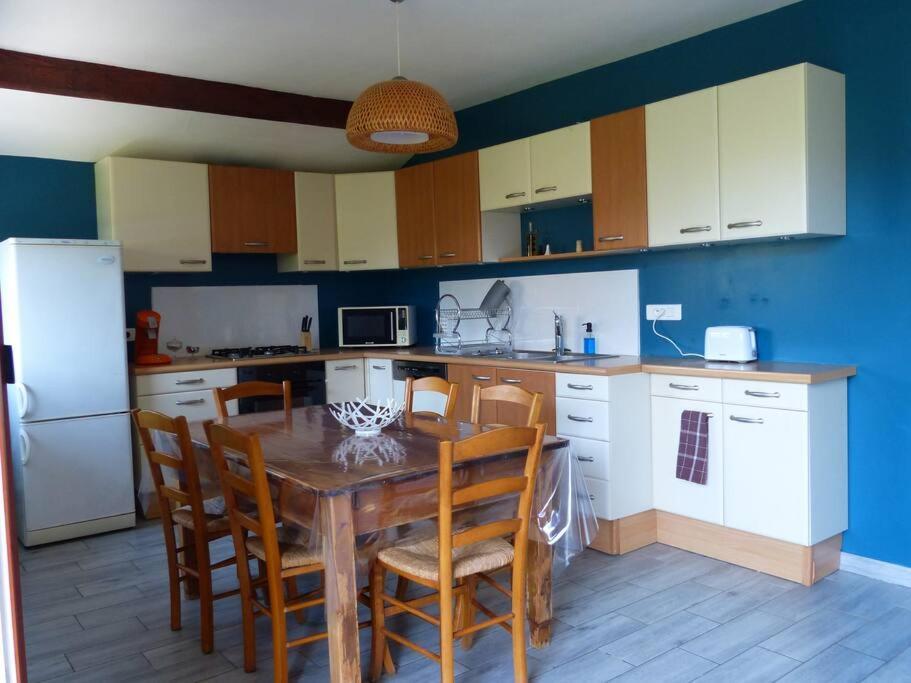 Appartement Dans Maison Brié-et-Angonnes Esterno foto