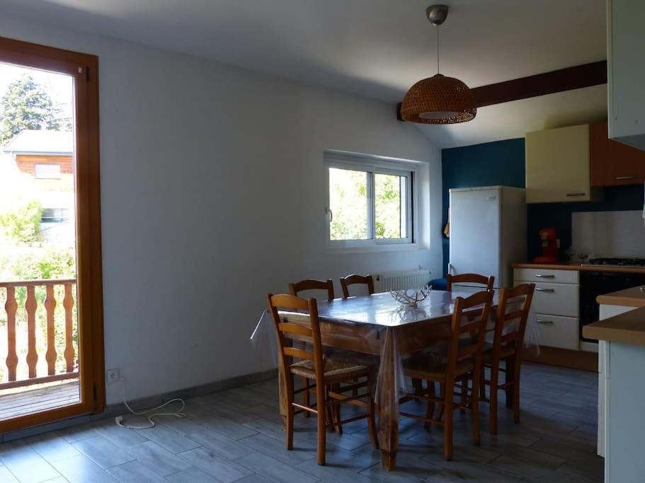 Appartement Dans Maison Brié-et-Angonnes Esterno foto